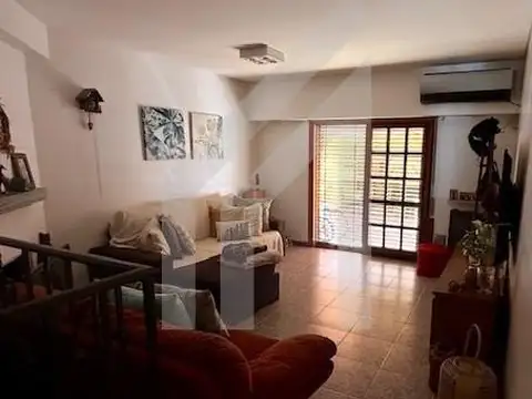 Casa Triplex  en Venta en Flores, Capital Federal, Buenos Aires