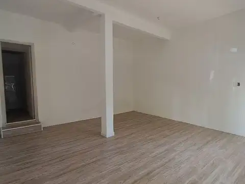 ALQUILER DE LOCAL COMERCIAL CENTRO 30 METROS