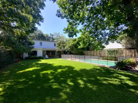 Casa 4 ambientes con 3 baños