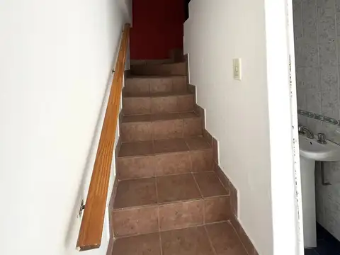 Depto Tipo Casa 4 ambientes con 1 baño
