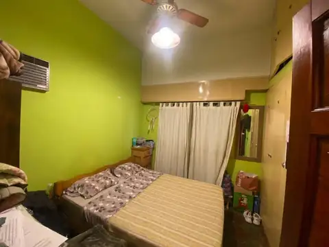 EXCELENTE LOCAL CON VIVIENDA Y 2 DEPTOS MONOAMB. OPORTUNIDAD     IMPERDIBLE 