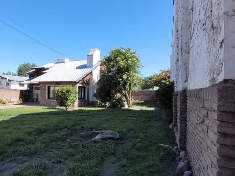 Casa en Venta de 3 Dormitorios más Departamento en Pleno Centro en Junin De Los Andes
