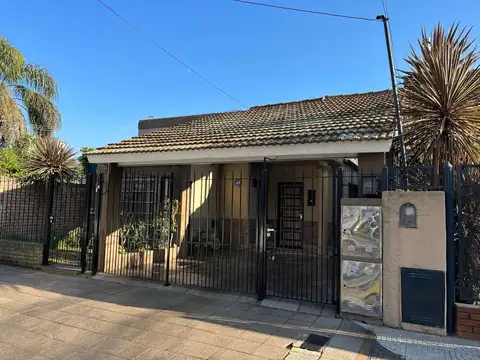 José mármol excelente propiedad en venta con local al fte
