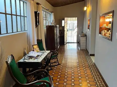 Casa 4 ambientes con 4 baños