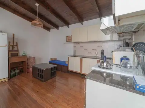 Depto Tipo Casa en Venta de 5 ambientes