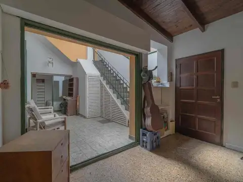 Depto Tipo Casa 5 ambientes con 2 baños