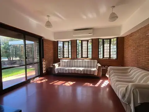 Casa en Alquiler 40 años