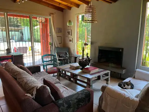 Casa en Alquiler Temporal con 2 cocheras