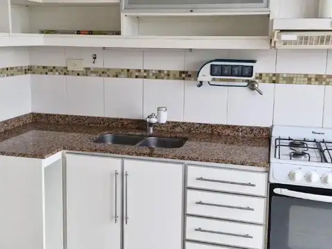 Departamento en Alquiler con 1 cocheras