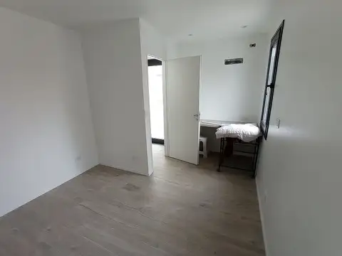 VILLA PUEYRREDON ALQUILER CASA 4 AMBIENTES