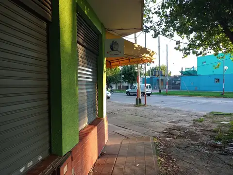 Local en Alquiler 40 años