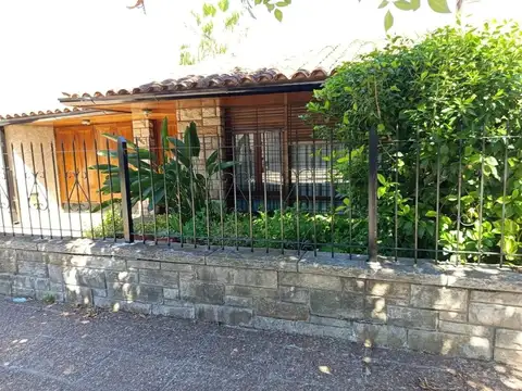 Venta casa 5 ambientes 