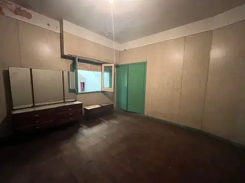 Casa  4 Ambientes con Garaje , Patio y Terraza. Apto Credito!