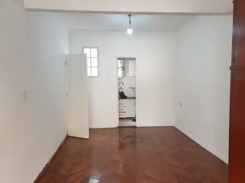 Diviino Monoambiente divisible baño cocina lavadero aire acondicionado recien pintado