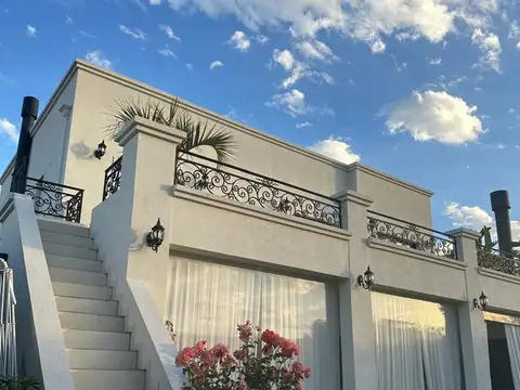 Casa  en Venta en San Eduardo, Pilar del Este, Pilar