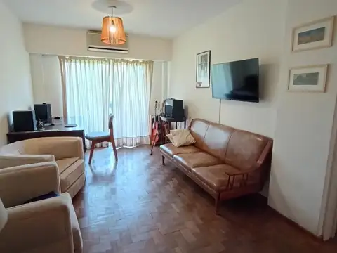 AMPLIO SEMIPISO DE DOS DORMITORIOS