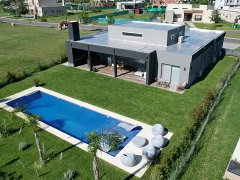 Casa en Alquiler Temporal de 4 dormitorios