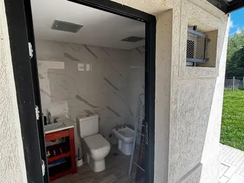 Casa 4 ambientes con 3 baños
