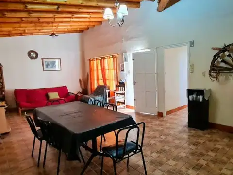 Casa 4 ambientes con 1 baño