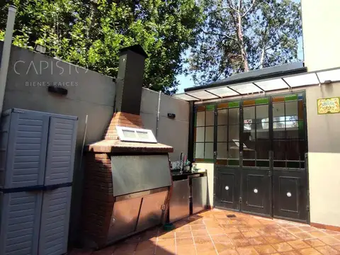 Depto Tipo Casa en Alquiler de 4 ambientes