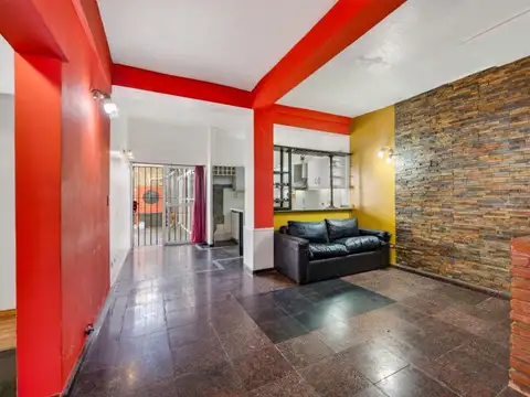 Venta PH 5 Ambientes con Entrada Independiente y Cochera – Villa Libertad, San Martín