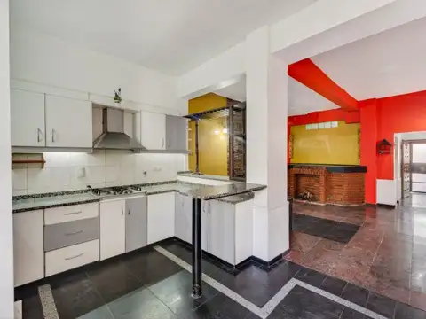 Depto Tipo Casa en Venta de 4 dormitorios