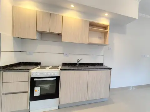 Departamento en Alquiler en Caseros, $ 920.000