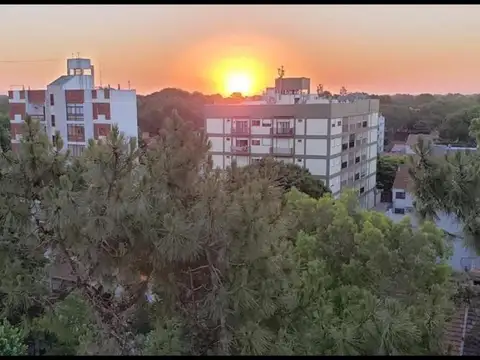 DEPARTAMENTO 2 AMBIENTES C/BALCON - A 300 M. DE LA PLAYA