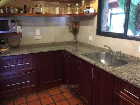 Casa 4 ambientes con 3 baños