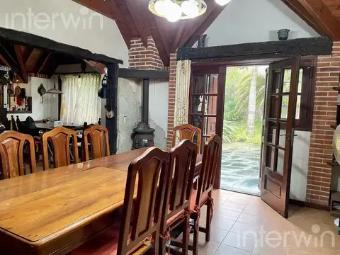 Casa en Venta en Carilo, USD 1.250.000