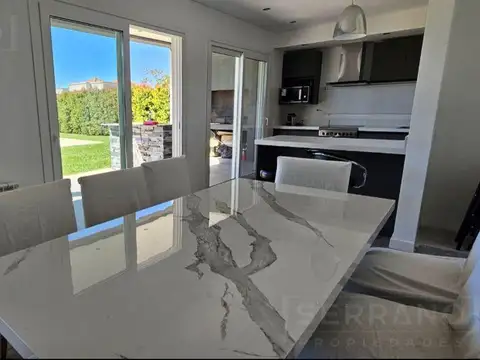 Casa en Alquiler Temporal en Villanueva, USD 3.200