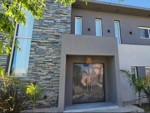 Casa 6 amb en Alquiler temporario en San Rafael, Villanueva