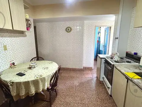 Departamento 4 ambientes con 3 baños