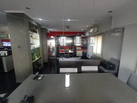 VENTA CHALET  4 AMBIENTES, M. MORENO 700 MORON