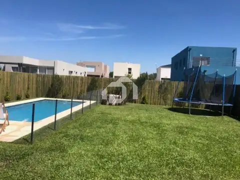 Casa en Venta en Vila Marina, USD 340.000