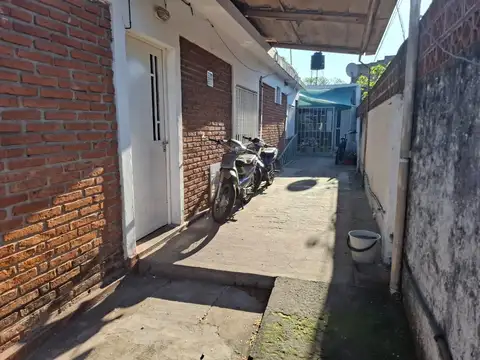 Depto Tipo Casa en Venta en La Tablada, USD 35.000