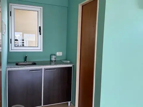 ¡VENDE/PERMUTA! Oficina en calle 48 e/ 11 y 12