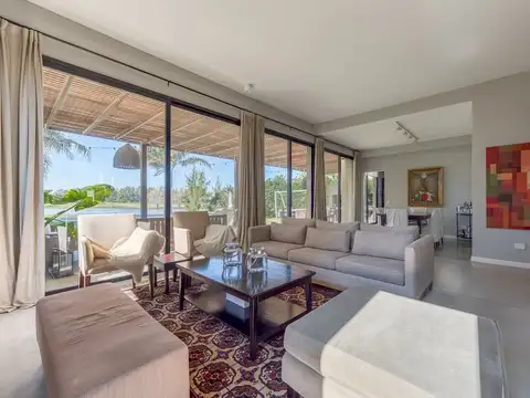 San Isidro Labrador, Italia 5000