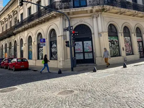 EXCELENTE ESQUINA 