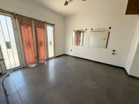 Casa en planta baja - Leguizamon 942 Bis