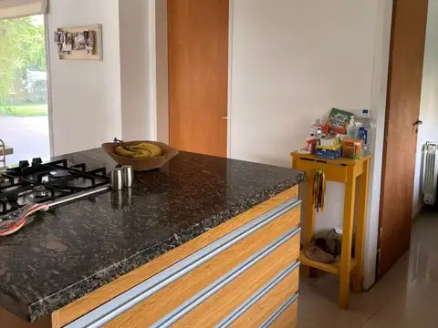 Casa en Alquiler en Neuquen, USD 3.500