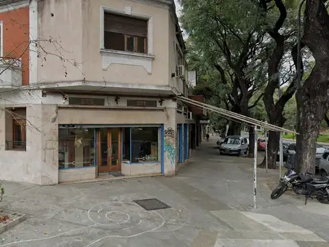 Avenida Jorge Newbery e Iturri