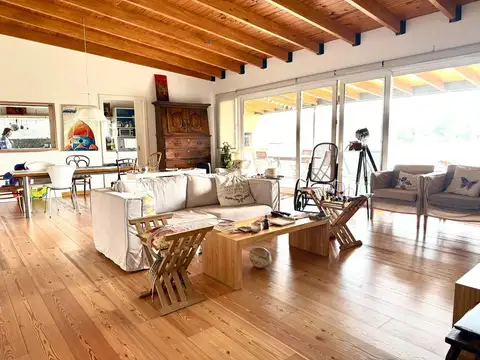 Casa en Alquiler de 3 dormitorios