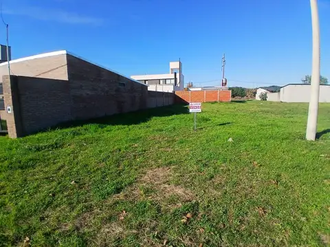 Terreno en Venta 10  mts Fondo