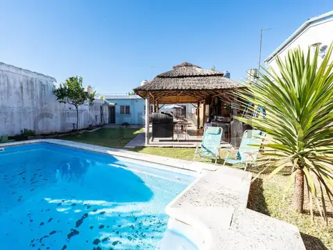 venta casa  4 ambientes San Antonio de Padua con pileta quincho y garage para 2 autos