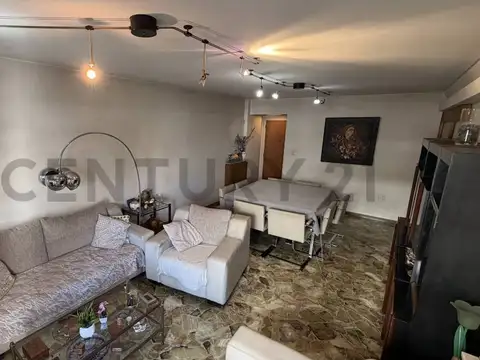 VENTA DEPARTAMENTO 4 AMBIENTES VILLA CRESPO BALCON DEPENDENCIA Y COCHERA