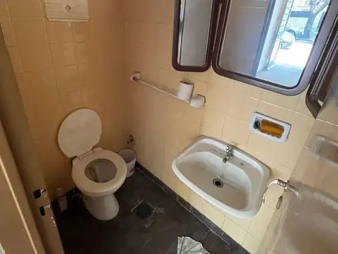 Local en Venta 42 años