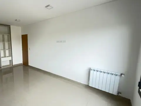 Casa en Alquiler con 1 cochera