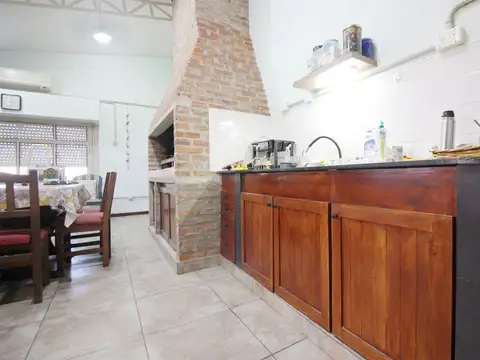 Casa en Venta en General San Martin, USD 105.000