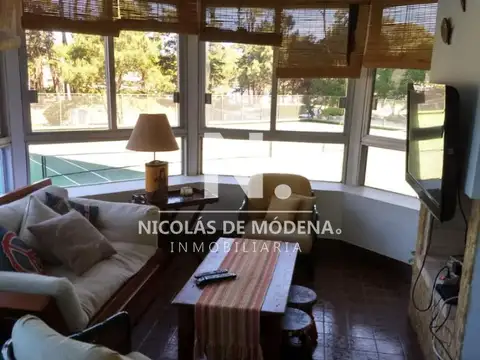 Departamento 5 ambientes con 4 baños